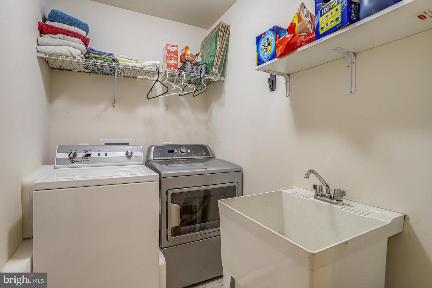 413 Madden Street photo 34