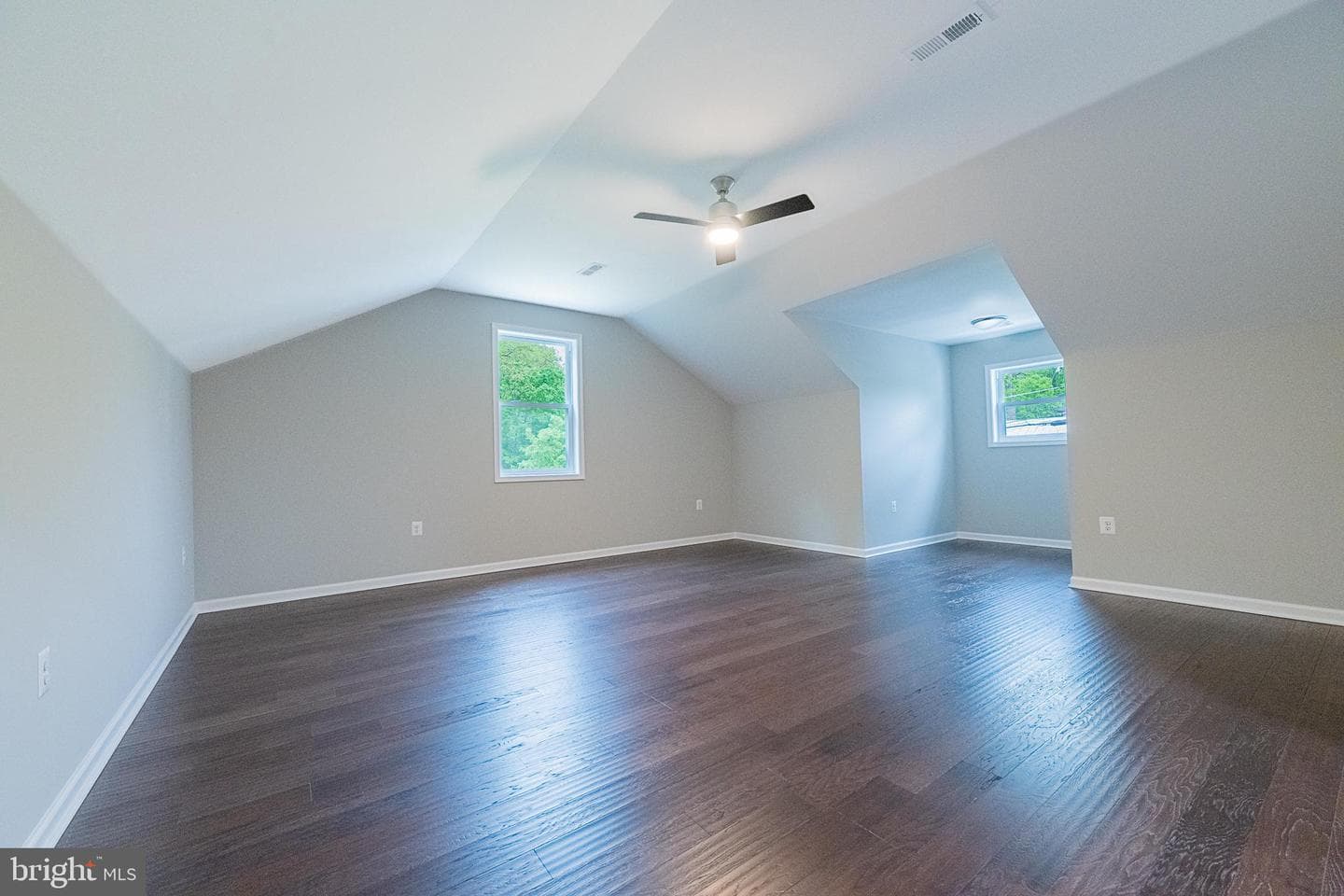 120 E Main Street photo 33