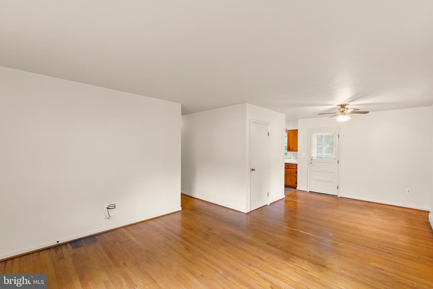 311 S Buckmarsh Street photo 10