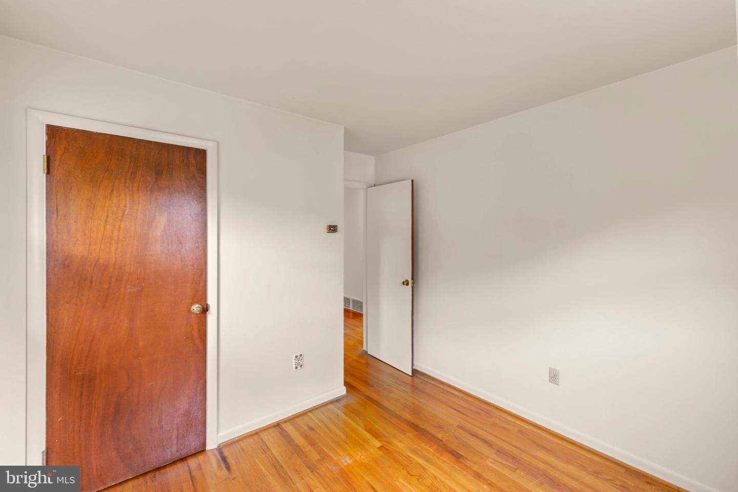 311 S Buckmarsh Street photo 24