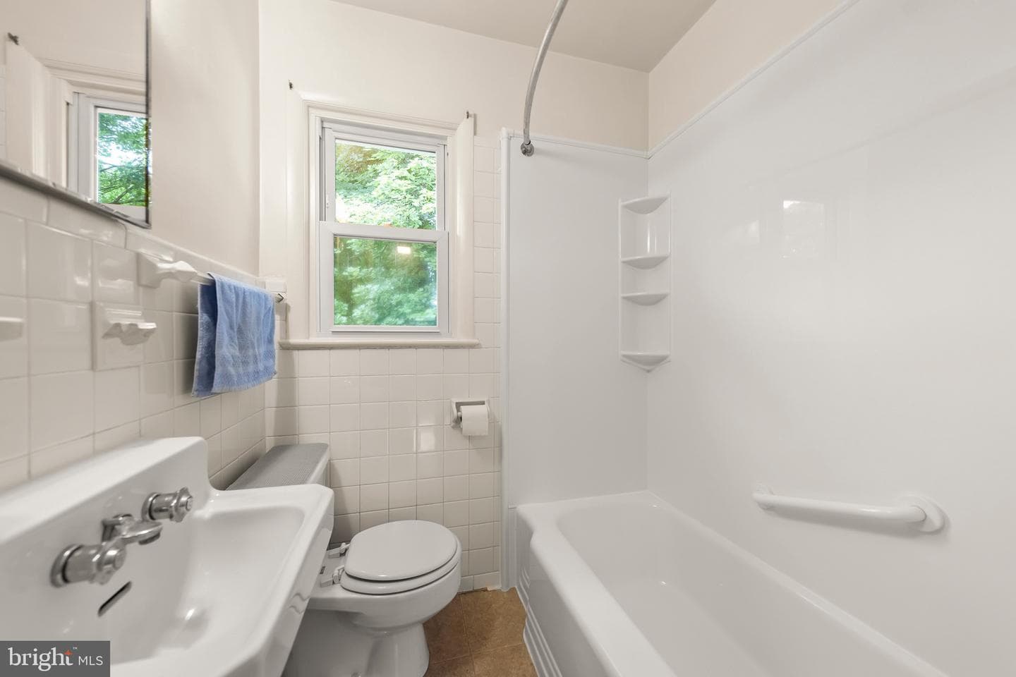 311 S Buckmarsh Street photo 27