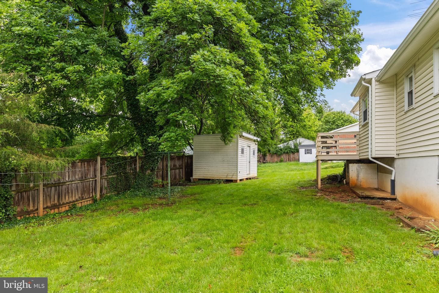 311 S Buckmarsh Street photo 6