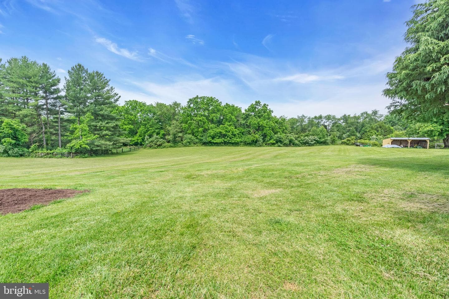 2072 Senseny Road photo 4