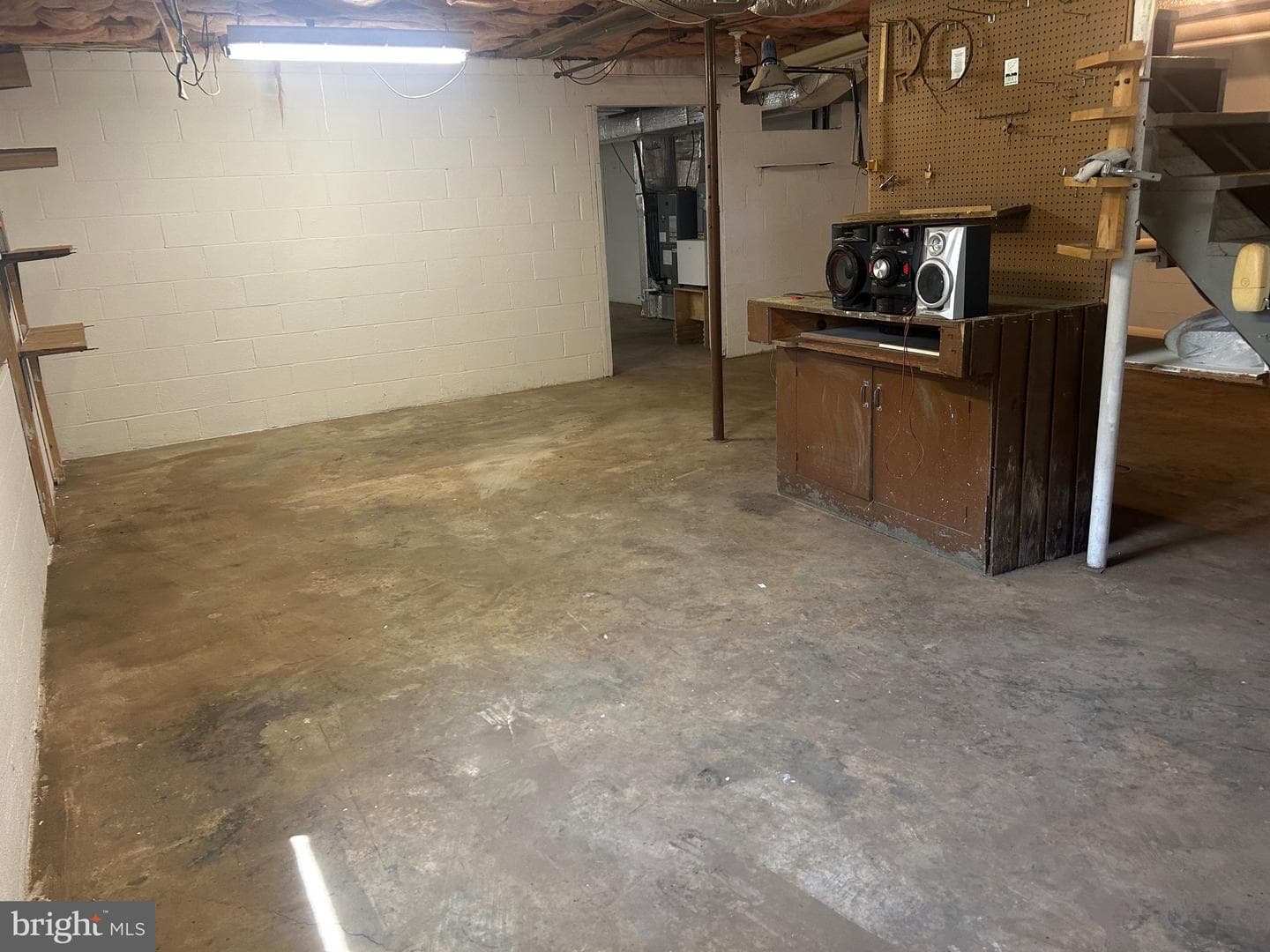 513 Russell Road photo 52