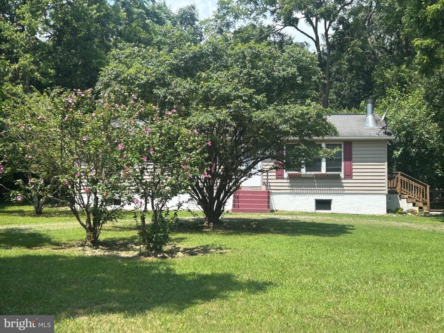 513 Russell Road photo 53