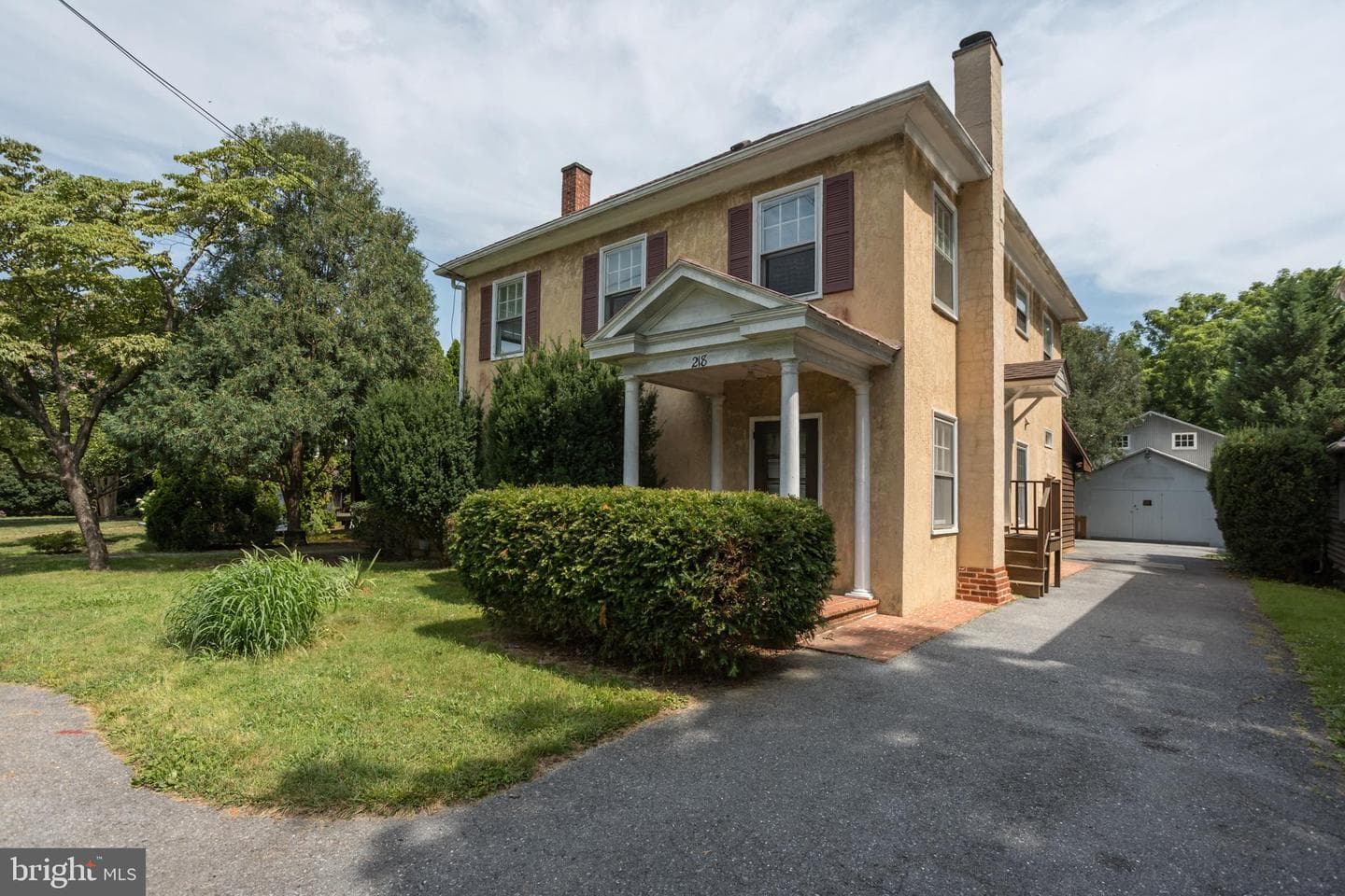 218 Treadwell Street photo 4
