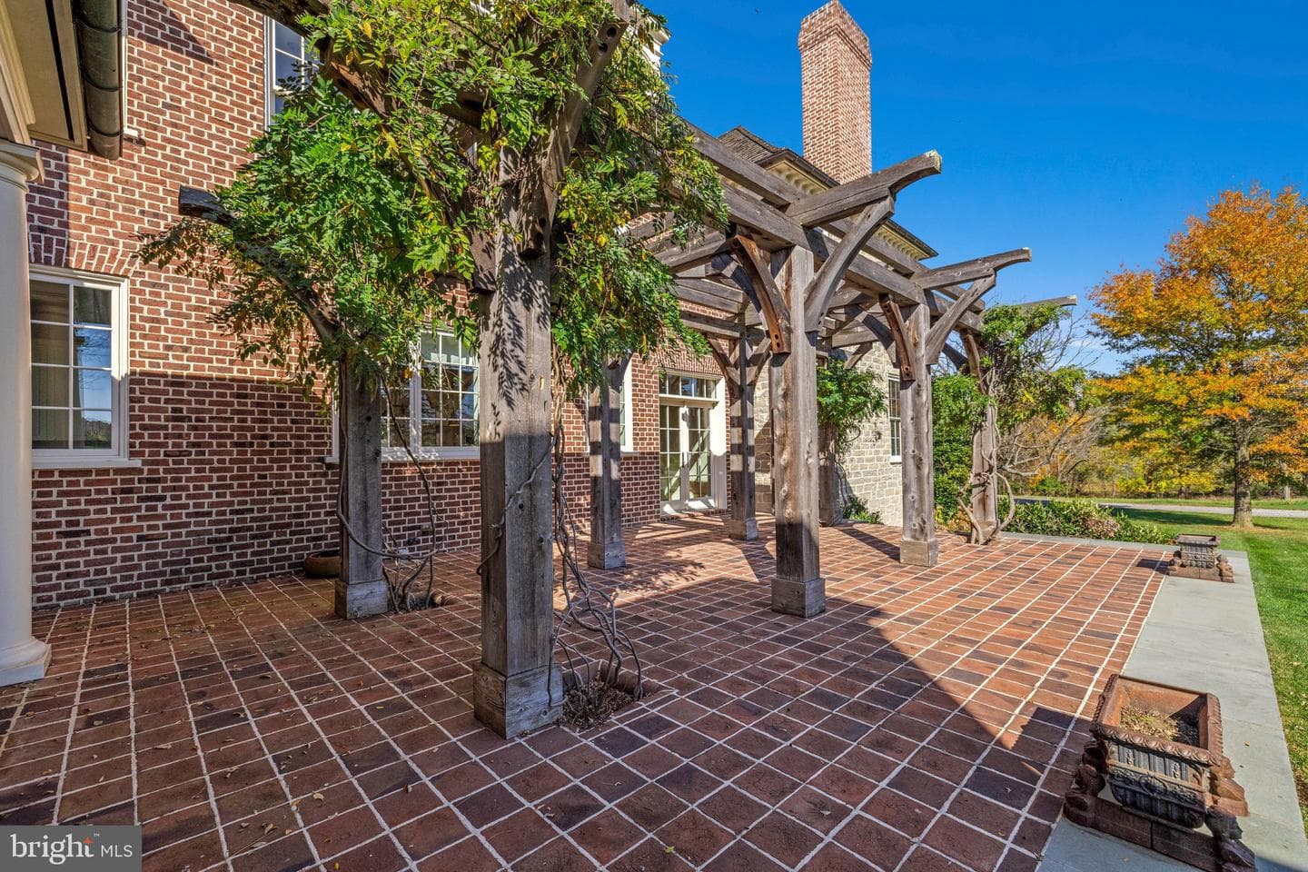 1077 Ginns Road photo 103