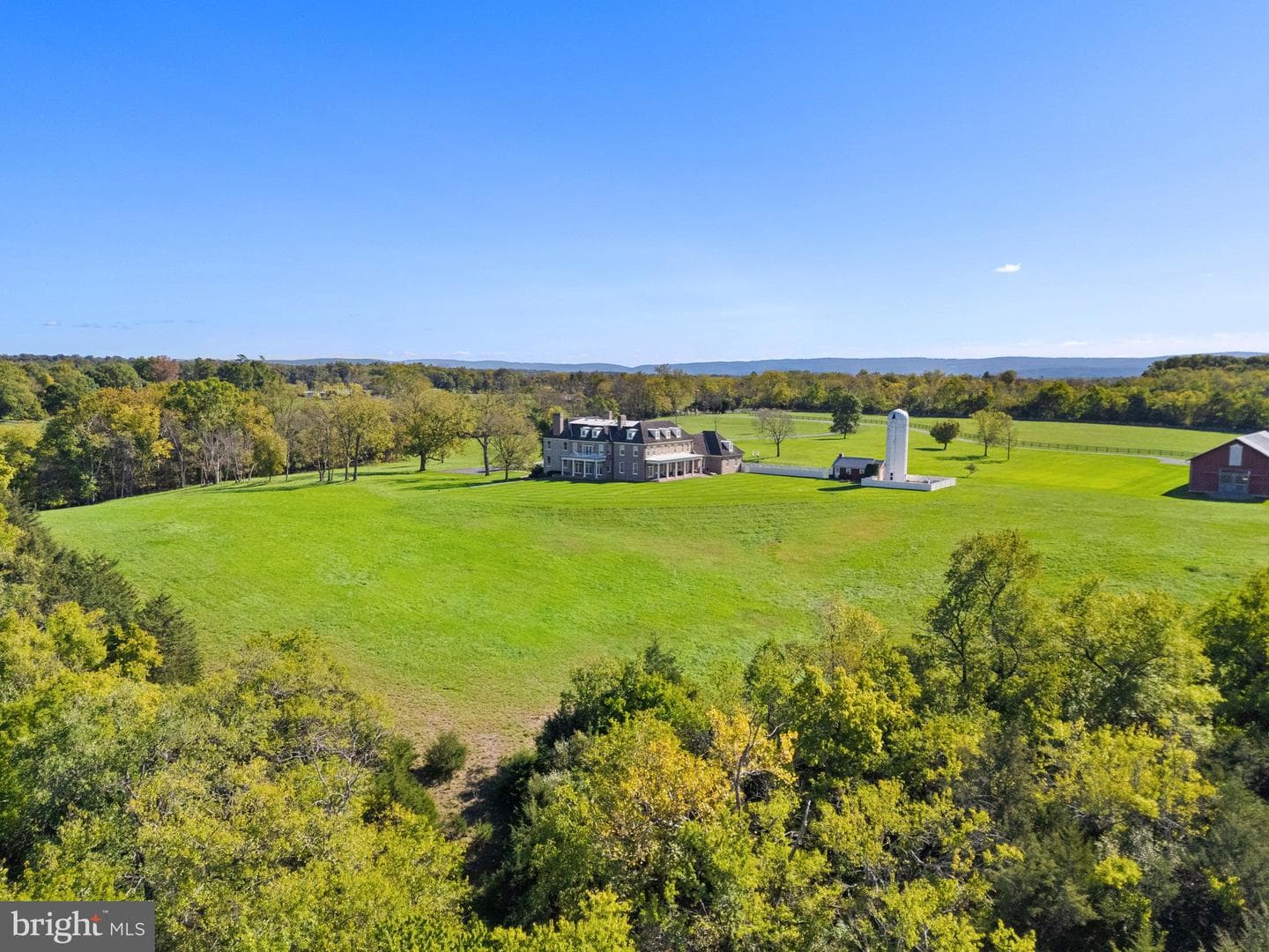 1077 Ginns Road photo 128