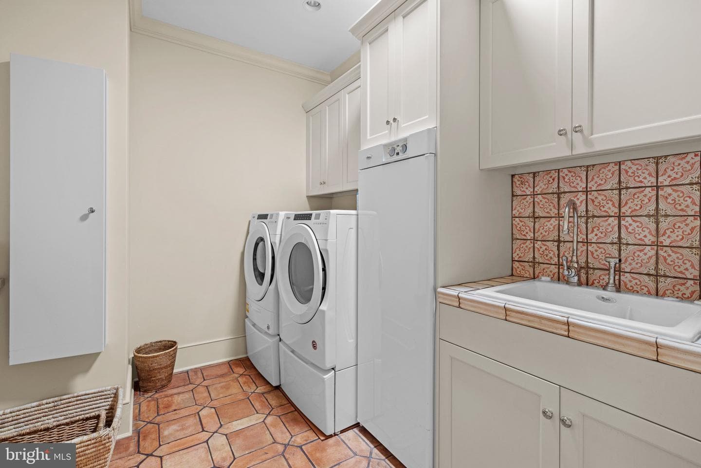 1077 Ginns Road photo 78