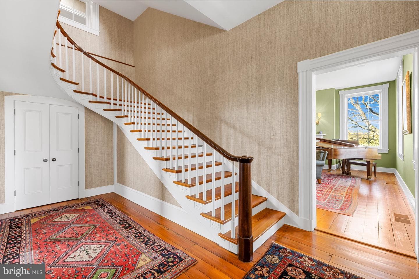 1077 Ginns Road photo 9