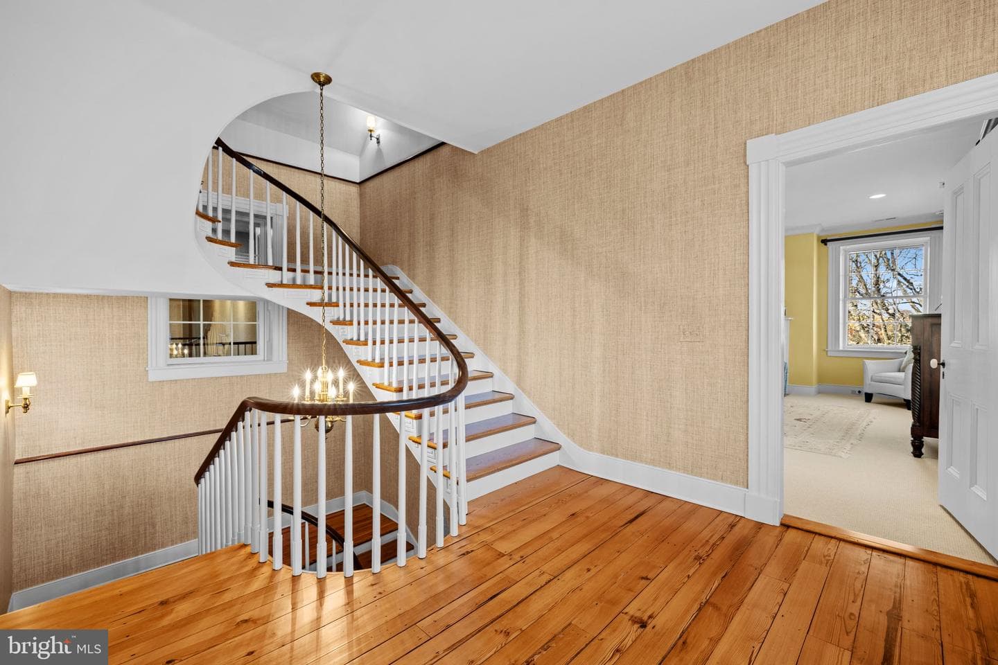 1077 Ginns Road photo 95