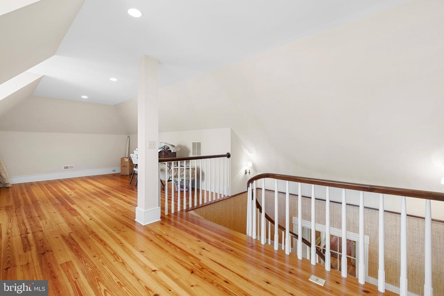 1077 Ginns Road photo 96