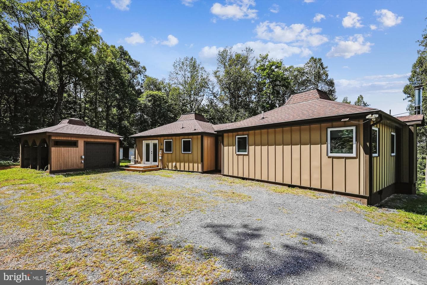 21826 Blue Ridge Mtn Road photo 4