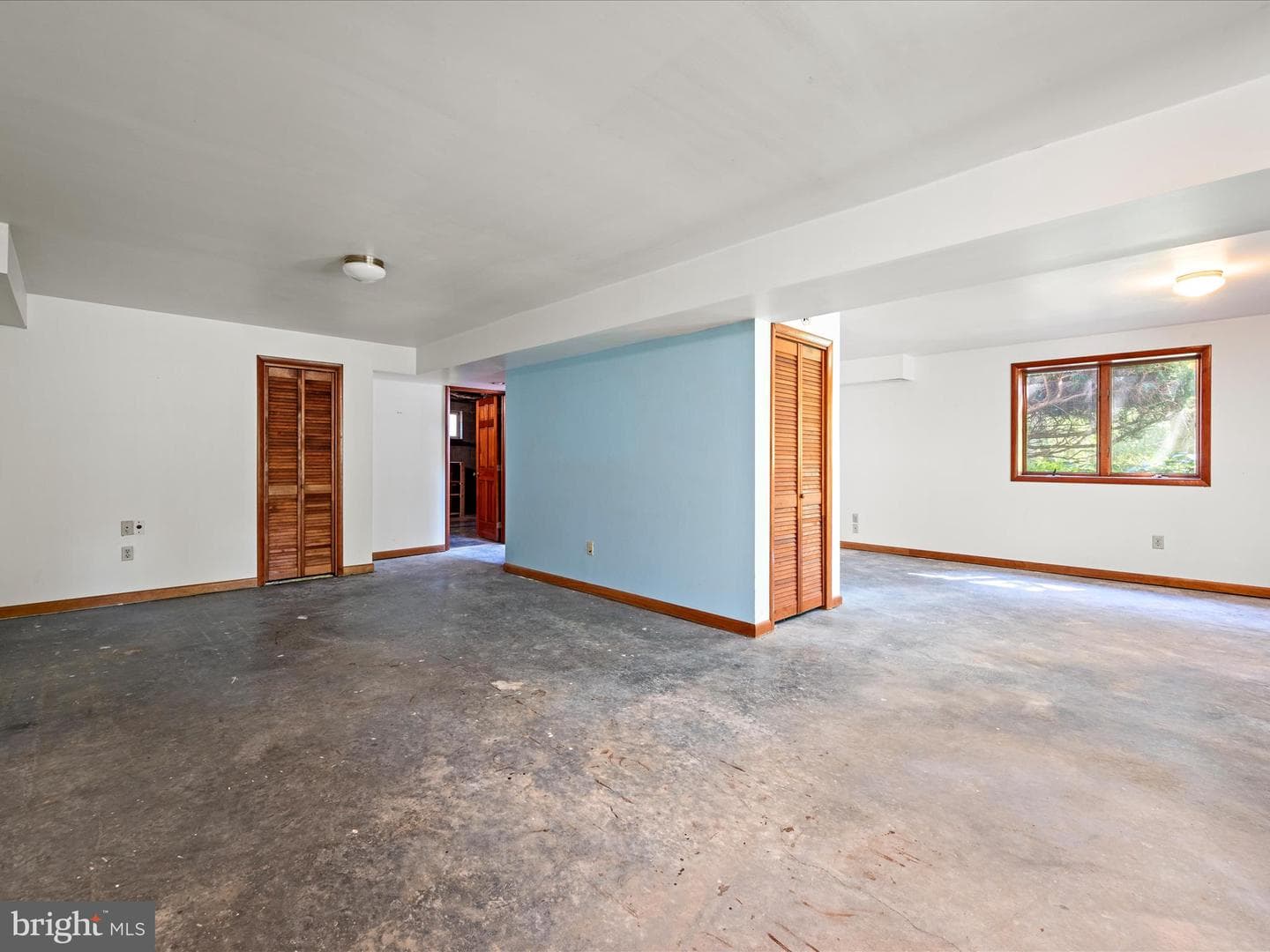 616 Chestnut Lane photo 31