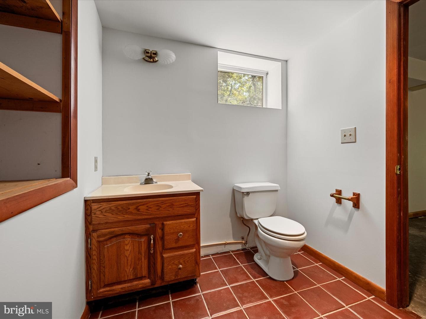 616 Chestnut Lane photo 35