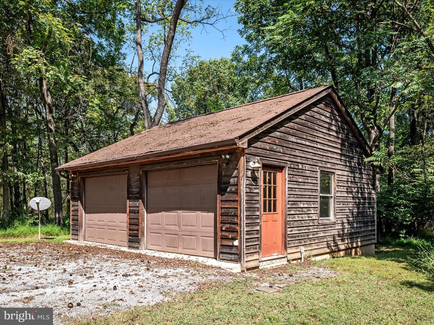 616 Chestnut Lane photo 43
