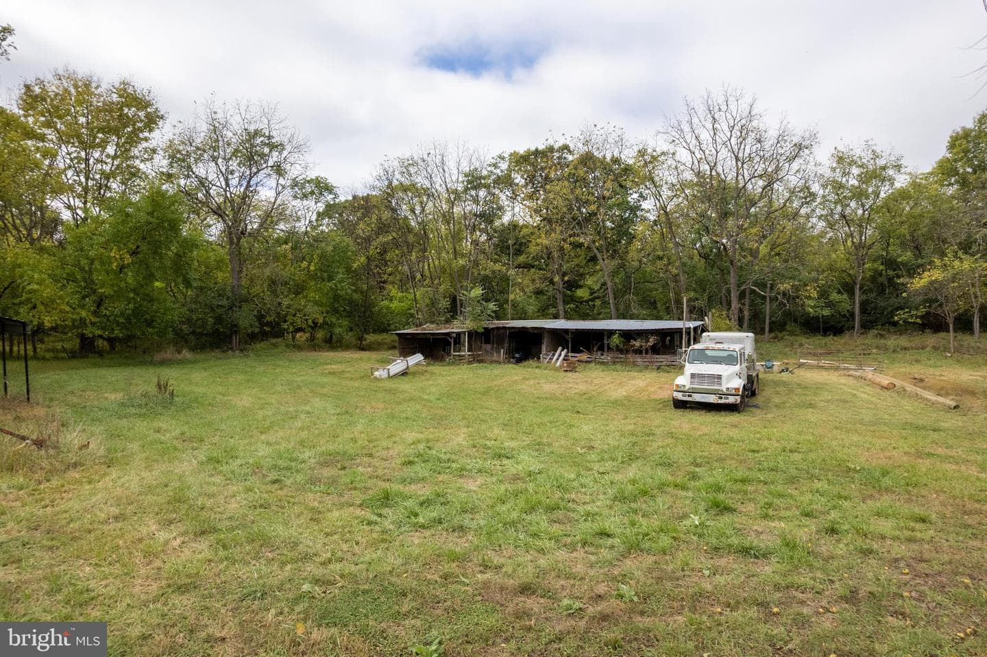 908 Triple J Road photo 28