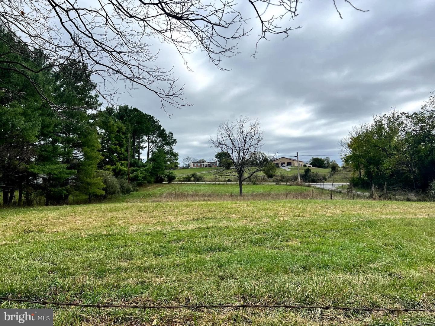 908 Triple J Road photo 8