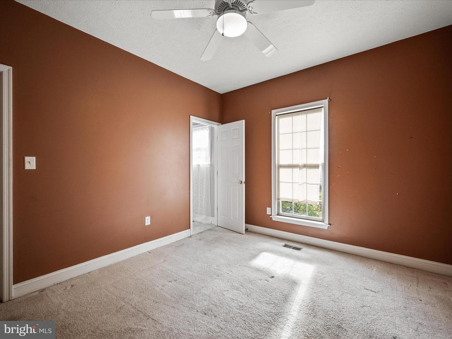 317 Henderson Court photo 28