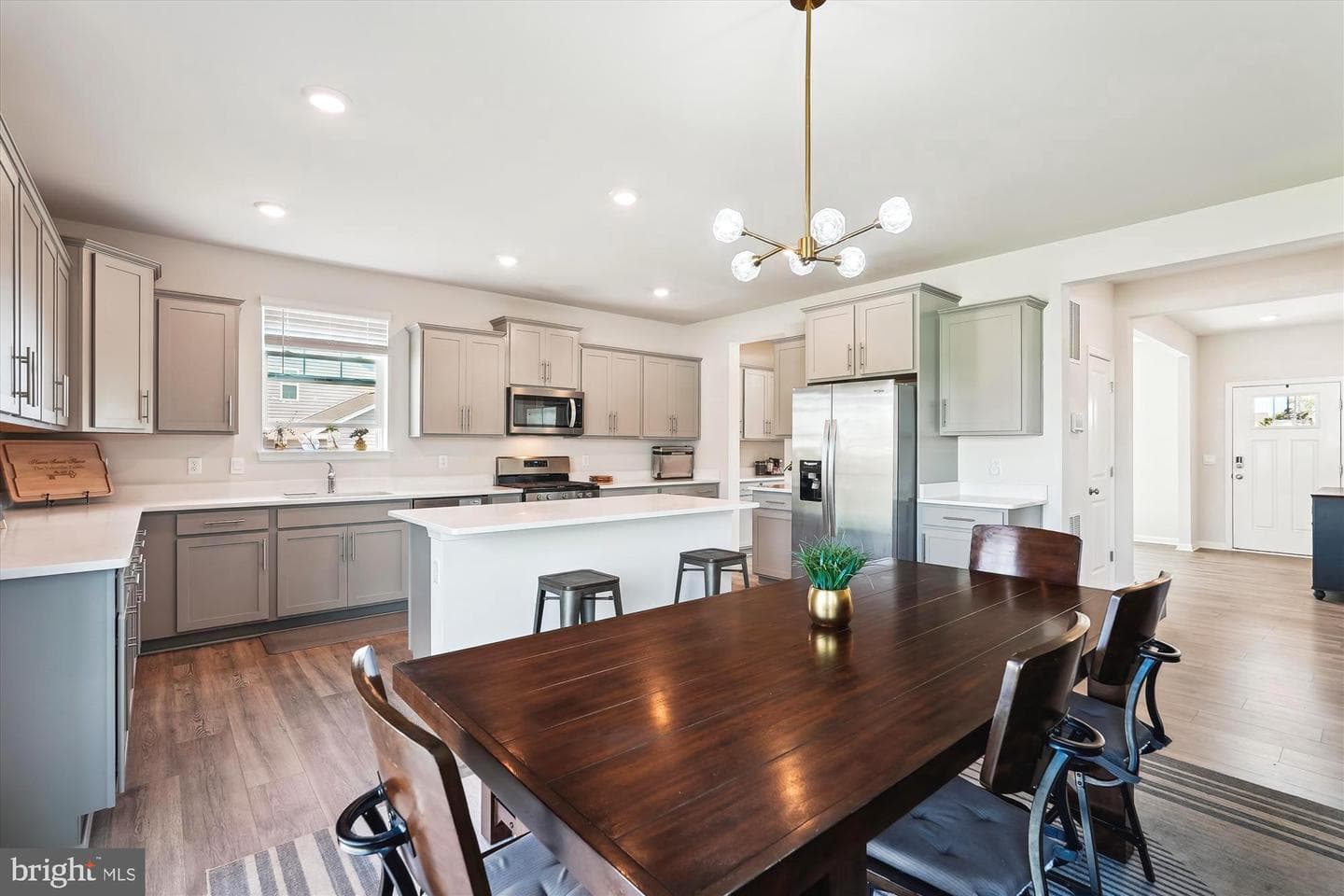 348 Tyson Drive photo 14