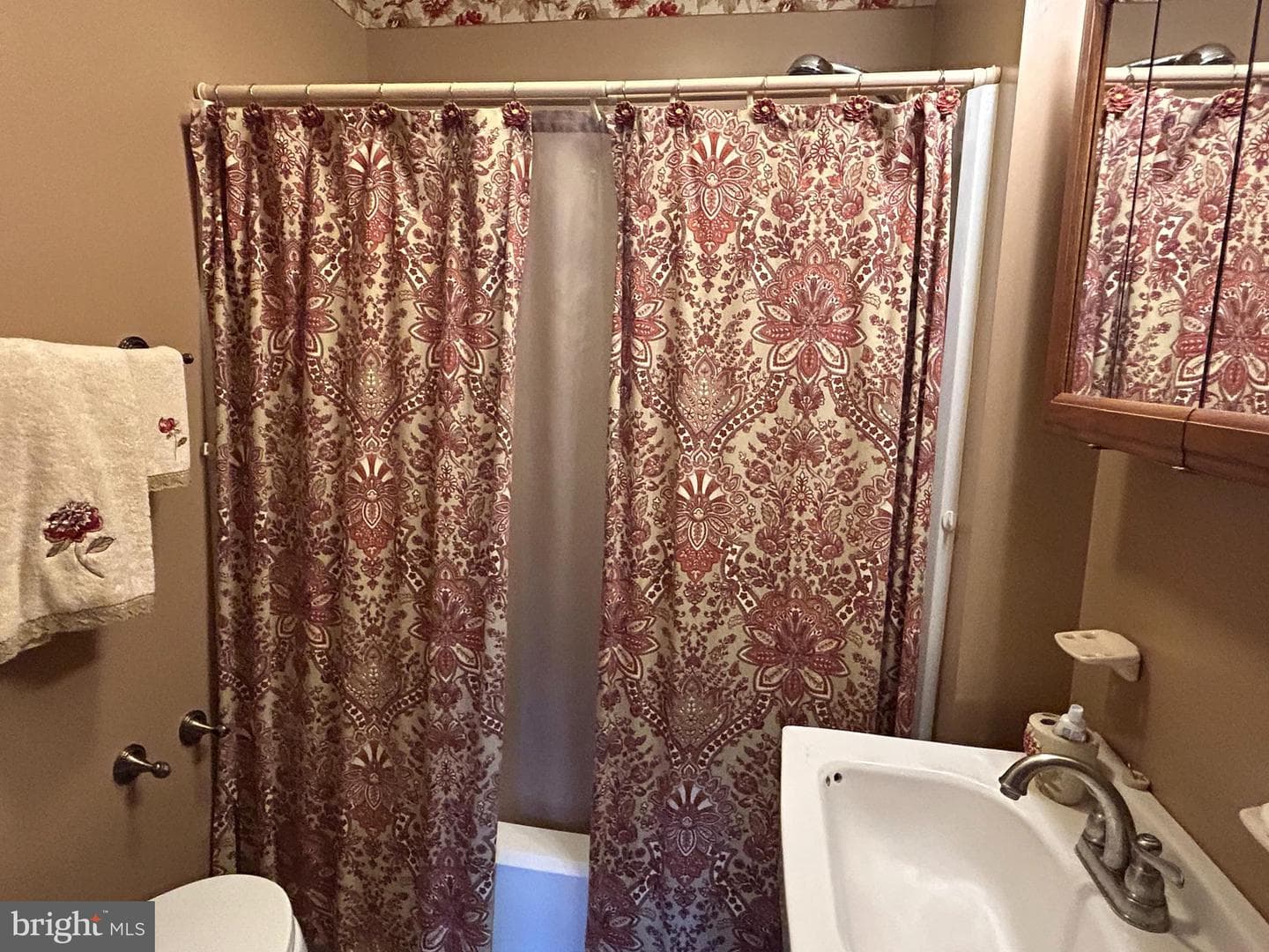 238 Walnut Street photo 14