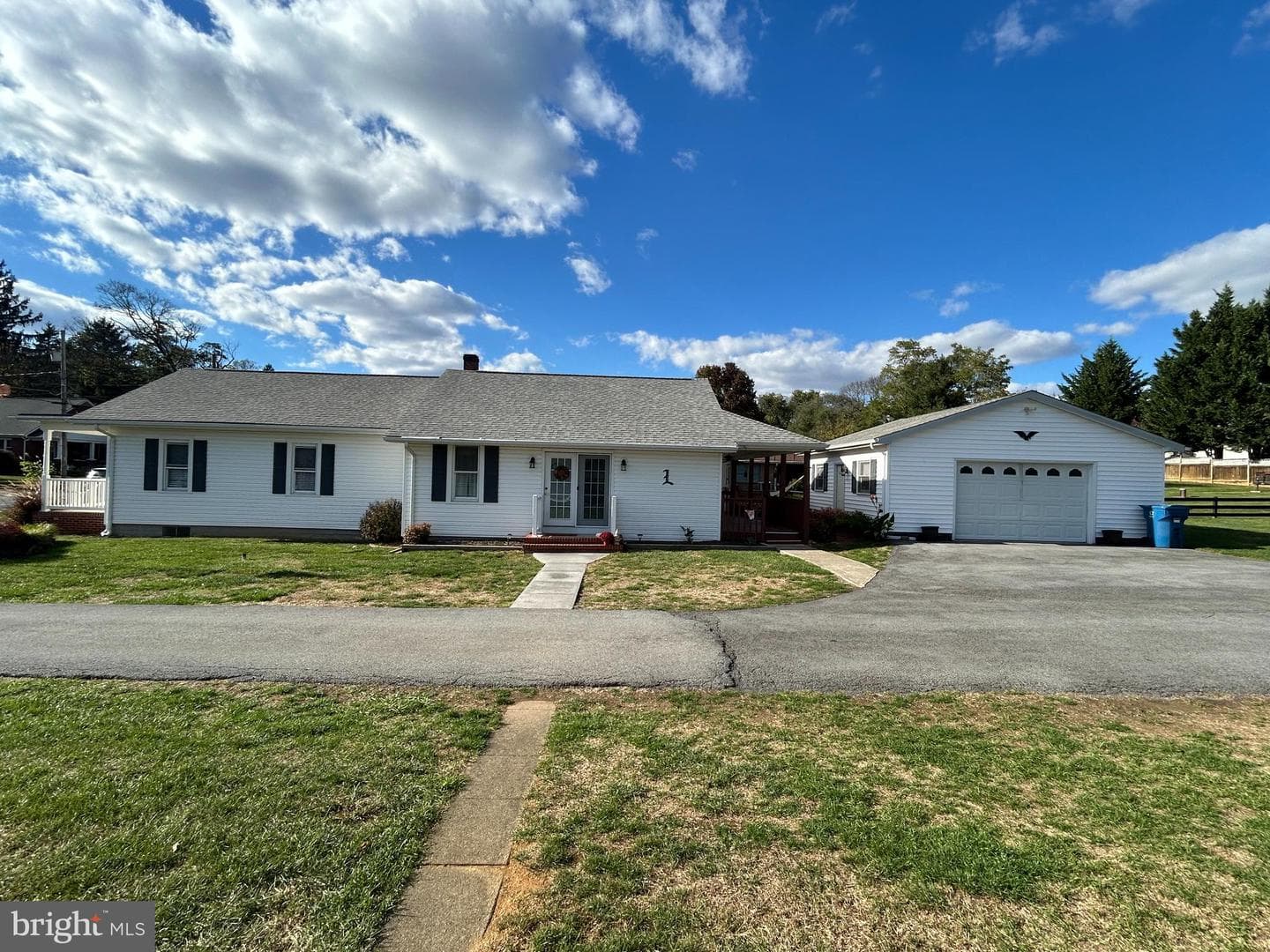 238 Walnut Street photo 3