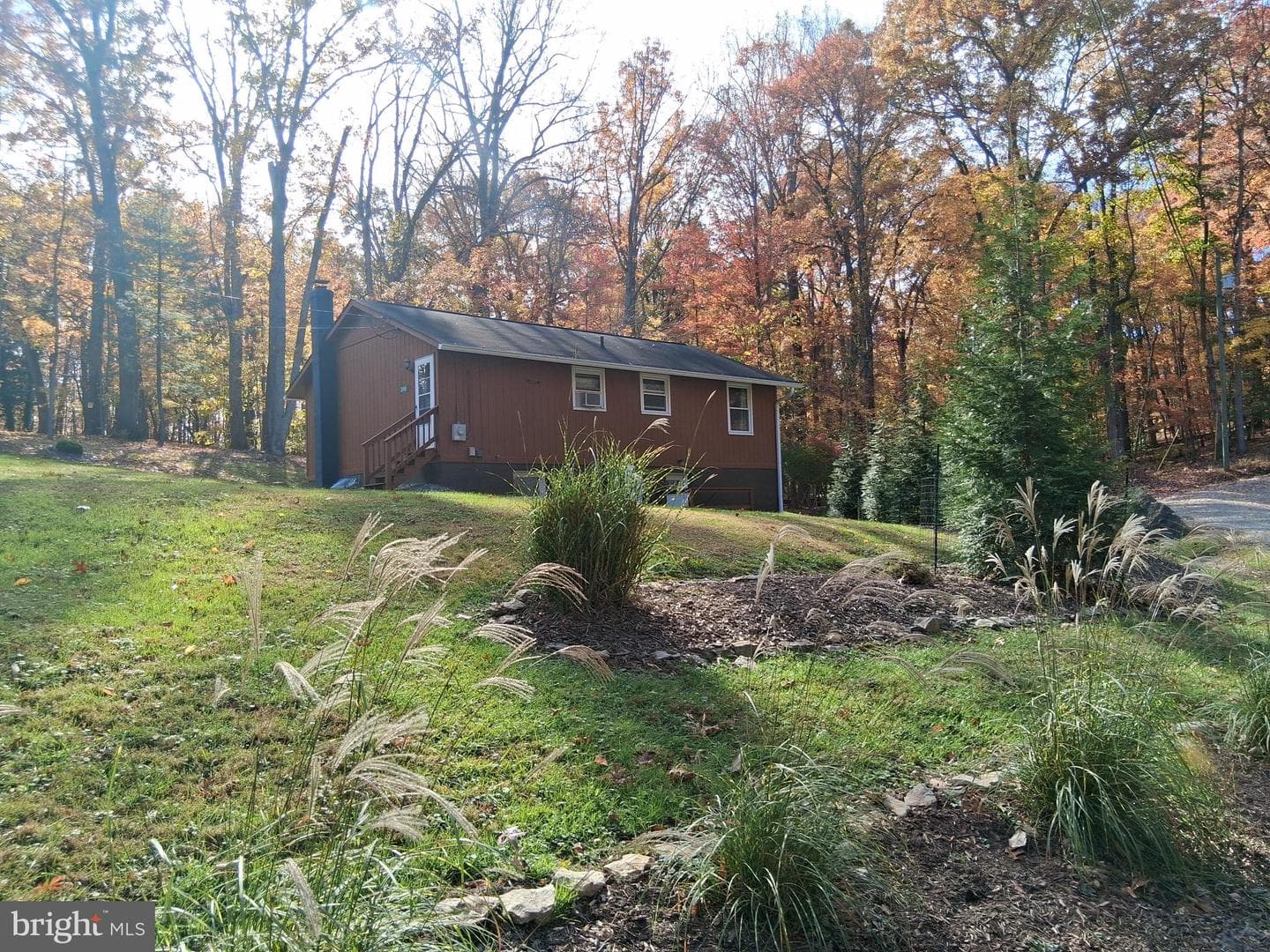 246 Laurel Lane photo 5
