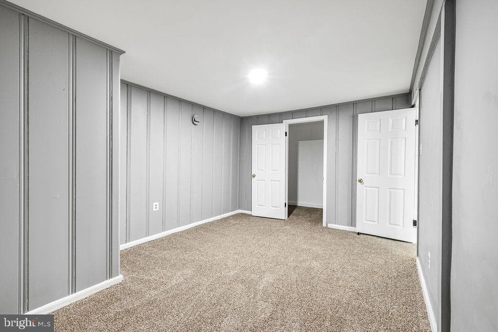 201 N Greenway Avenue photo 20