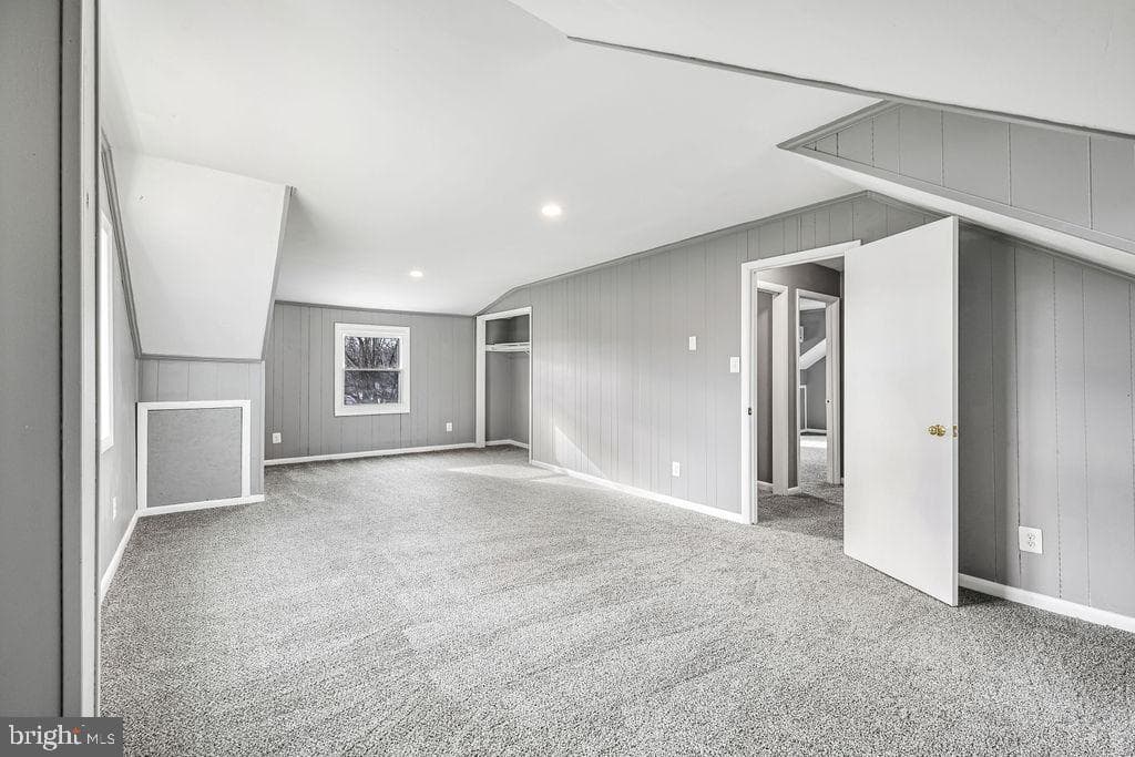 201 N Greenway Avenue photo 31