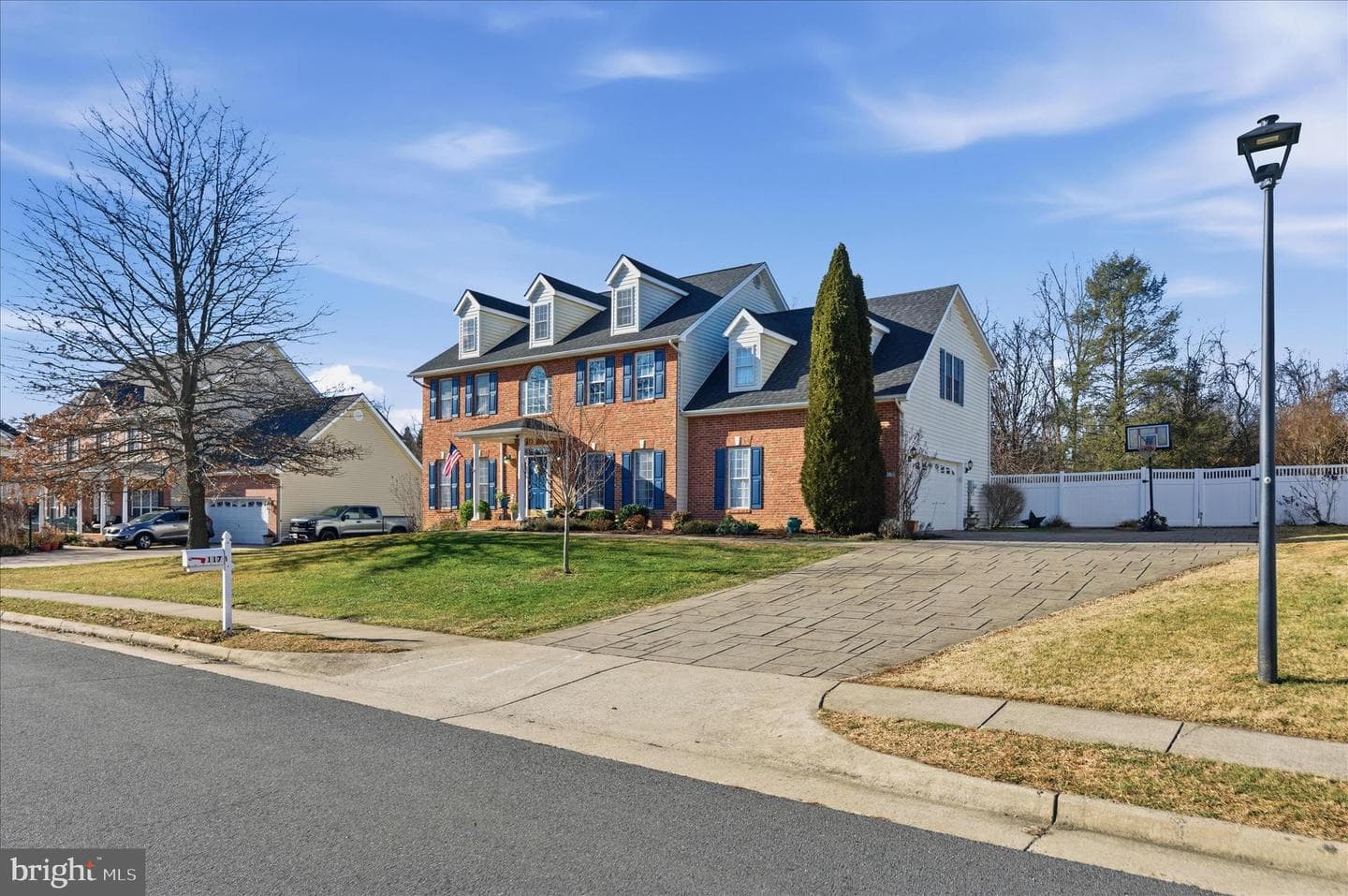 117 Hermitage Boulevard photo 4