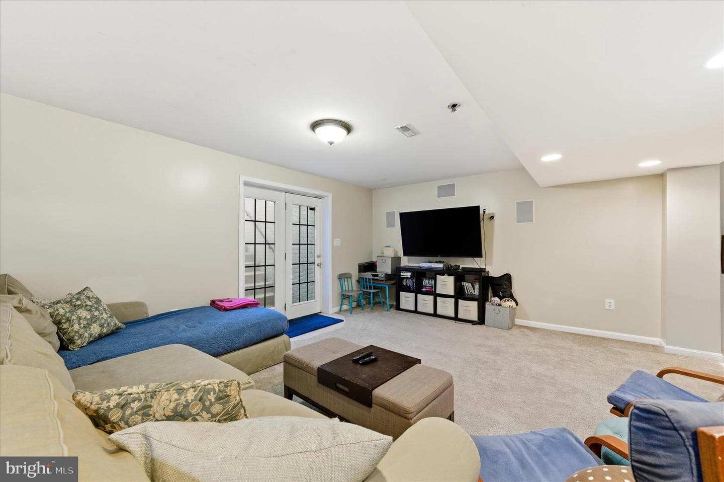 117 Hermitage Boulevard photo 43