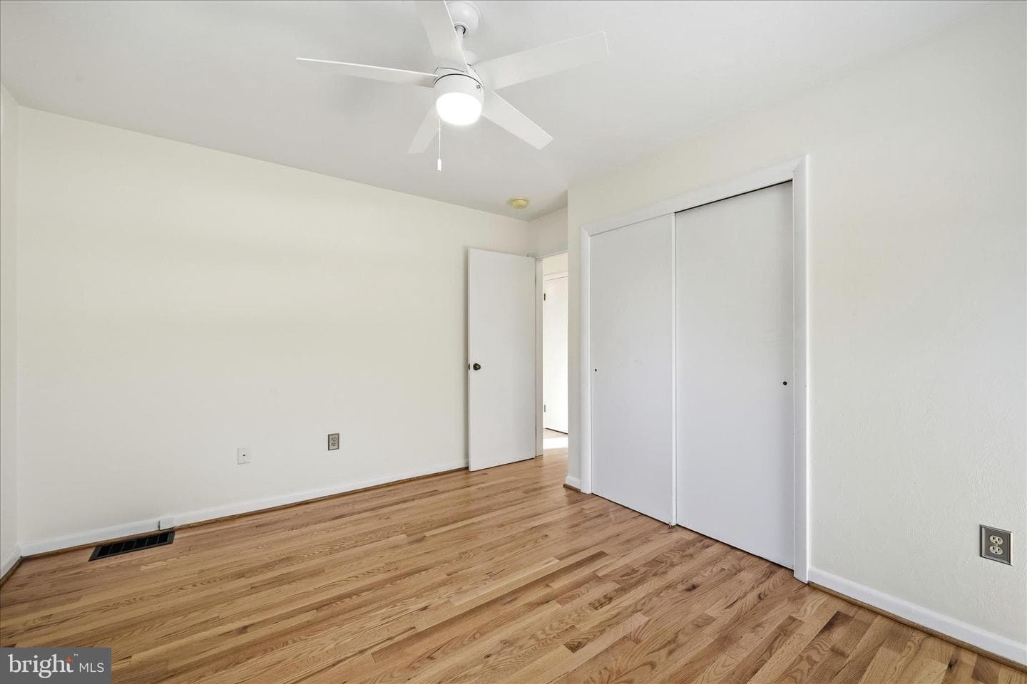 311 S Buckmarsh Street photo 26