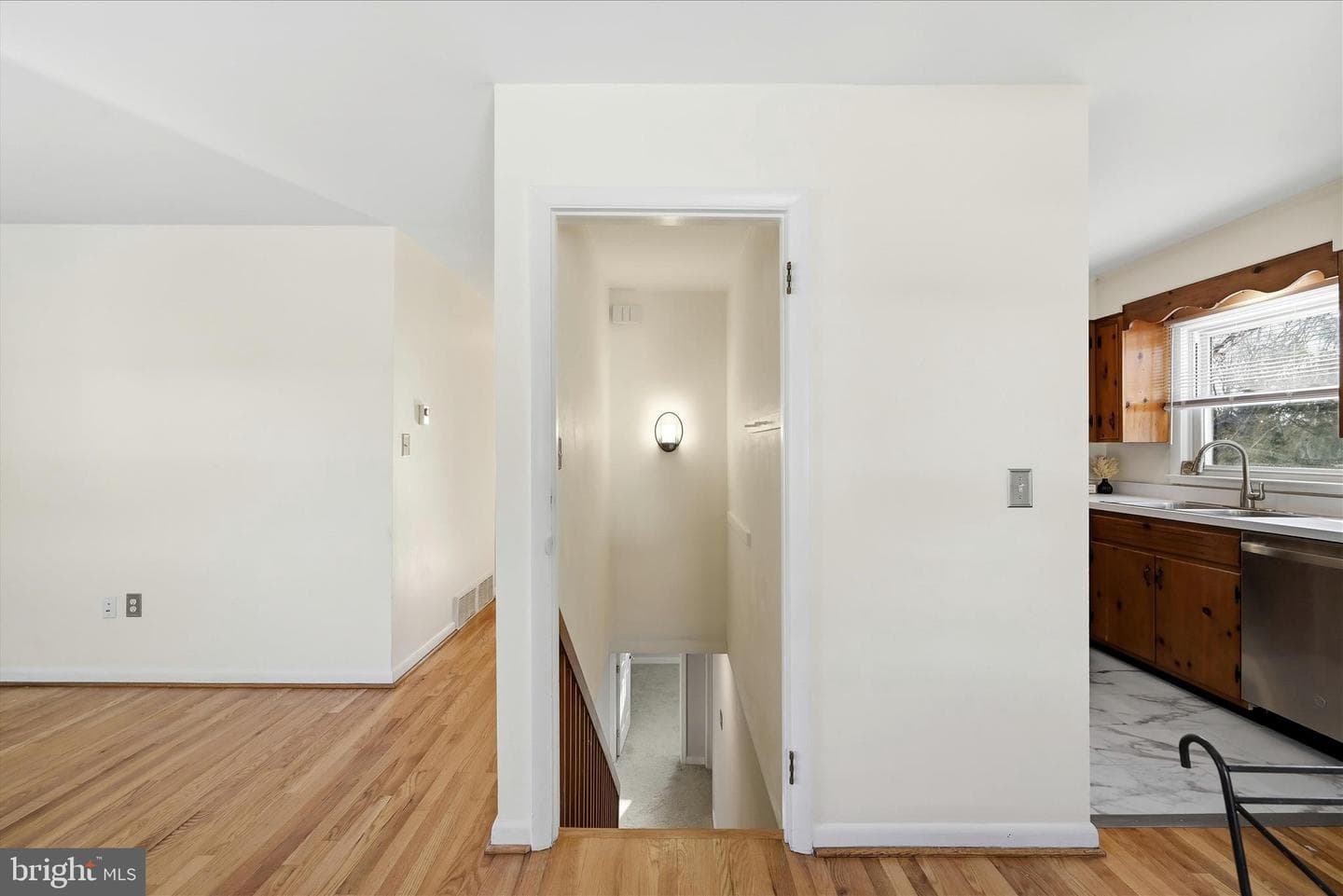 311 S Buckmarsh Street photo 31