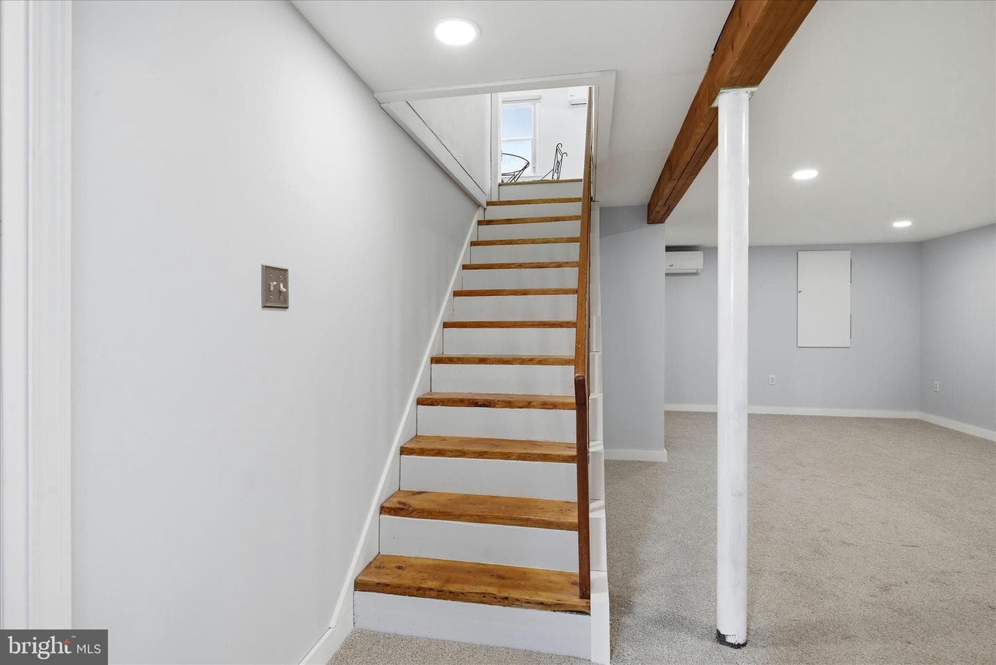 311 S Buckmarsh Street photo 32