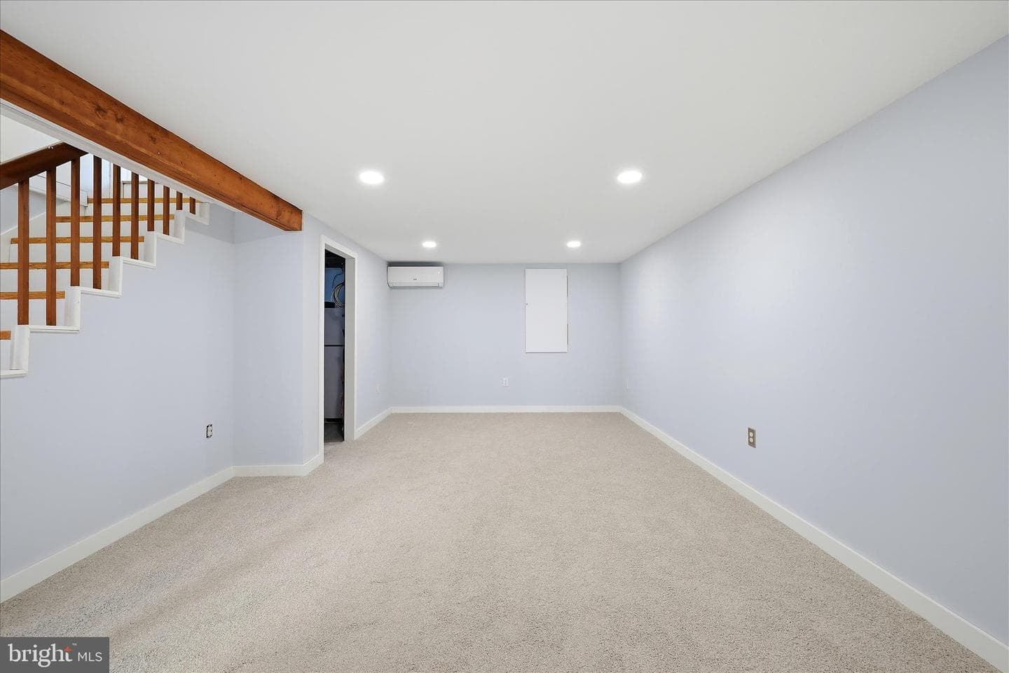 311 S Buckmarsh Street photo 33