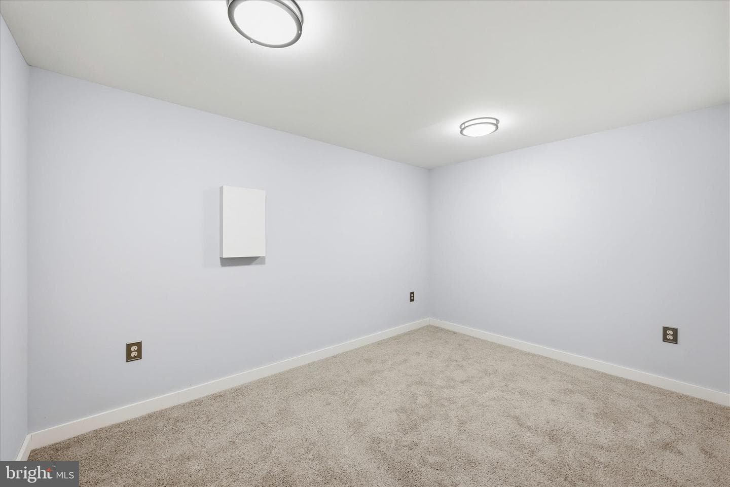 311 S Buckmarsh Street photo 37