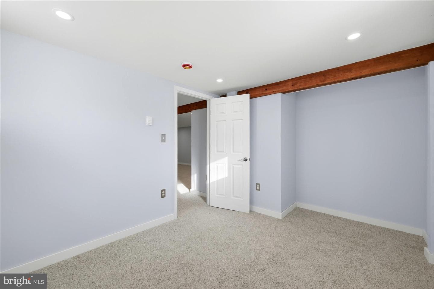 311 S Buckmarsh Street photo 40