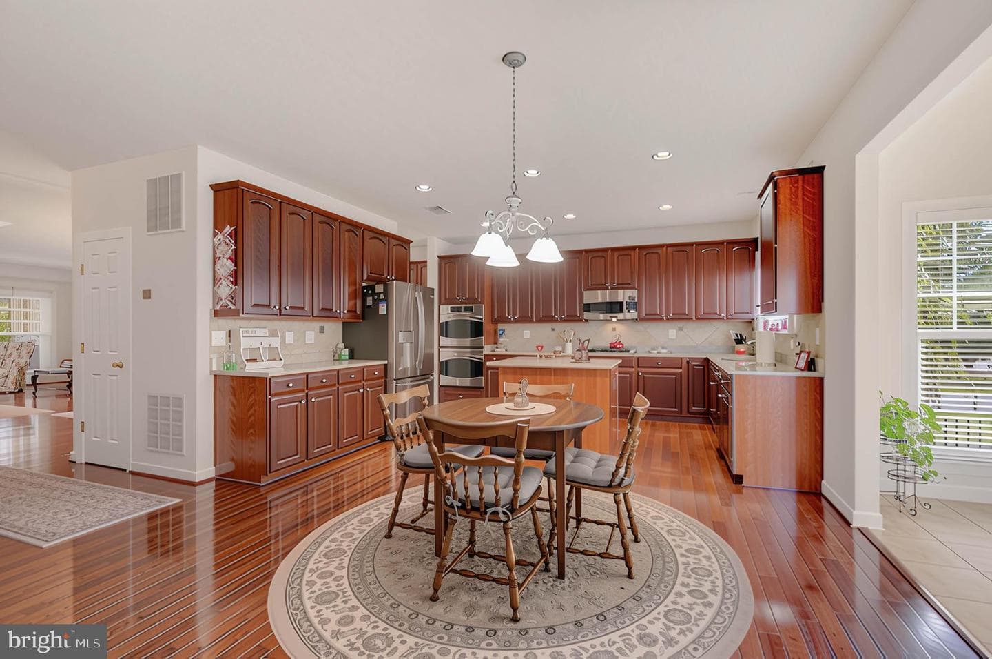 113 Roseville Court photo 17