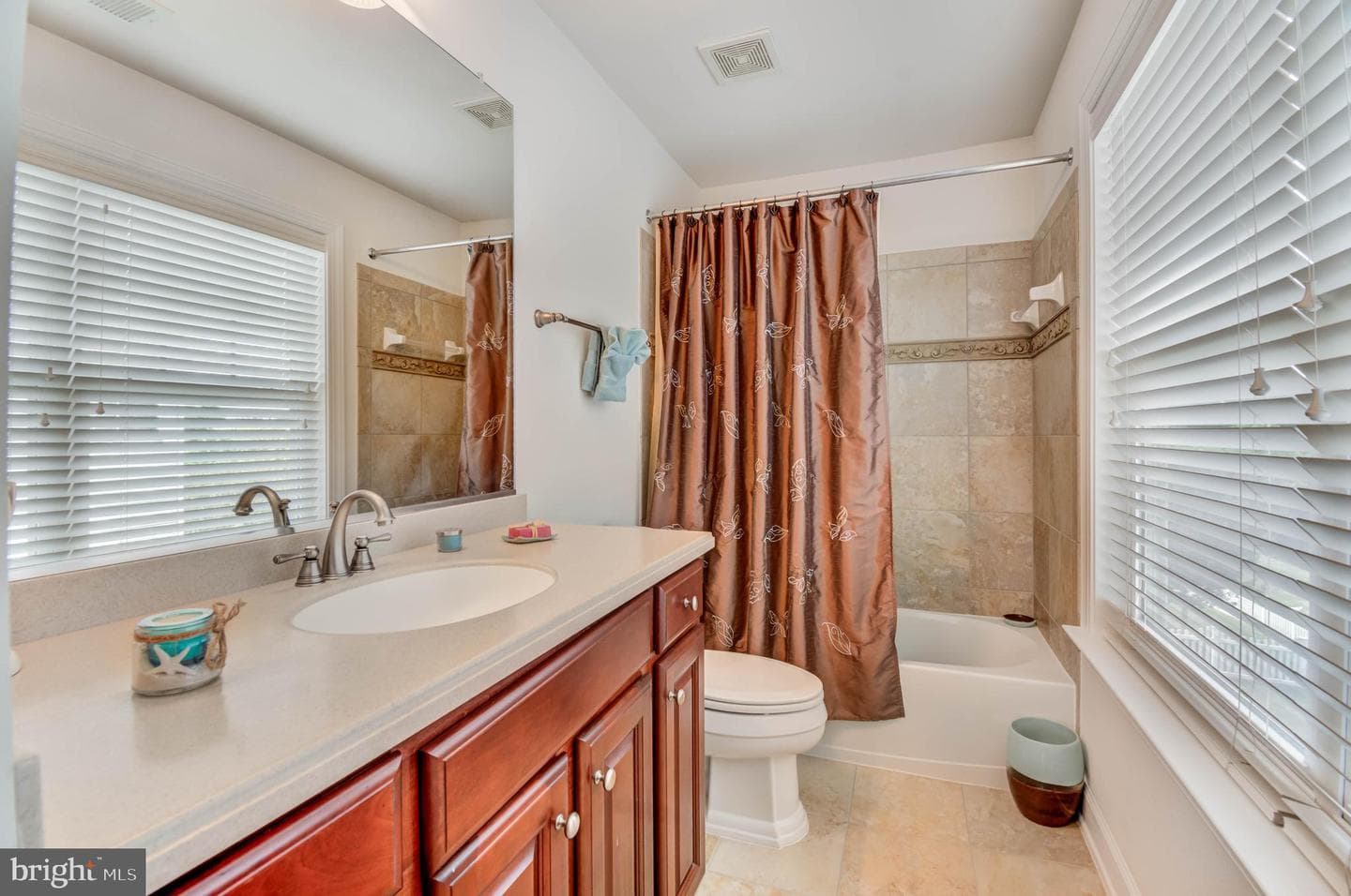 113 Roseville Court photo 30