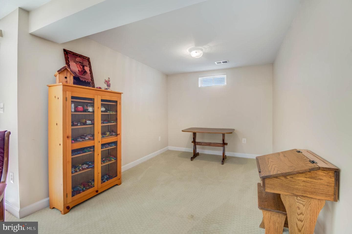 113 Roseville Court photo 39