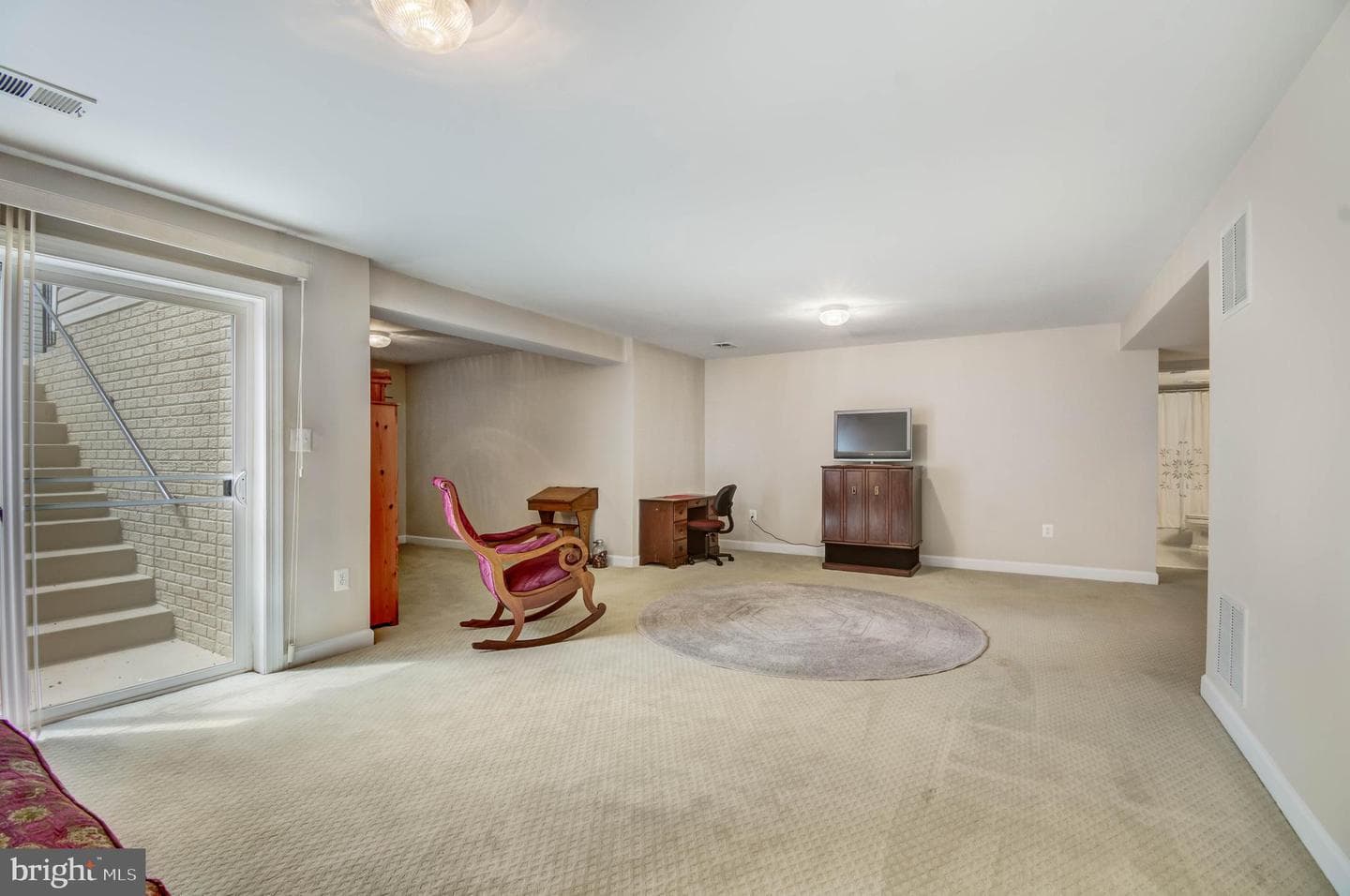 113 Roseville Court photo 40
