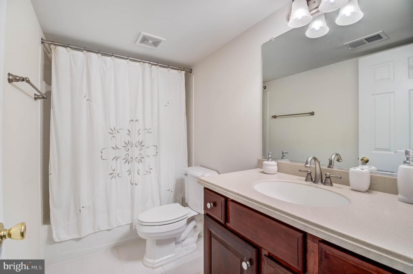 113 Roseville Court photo 43