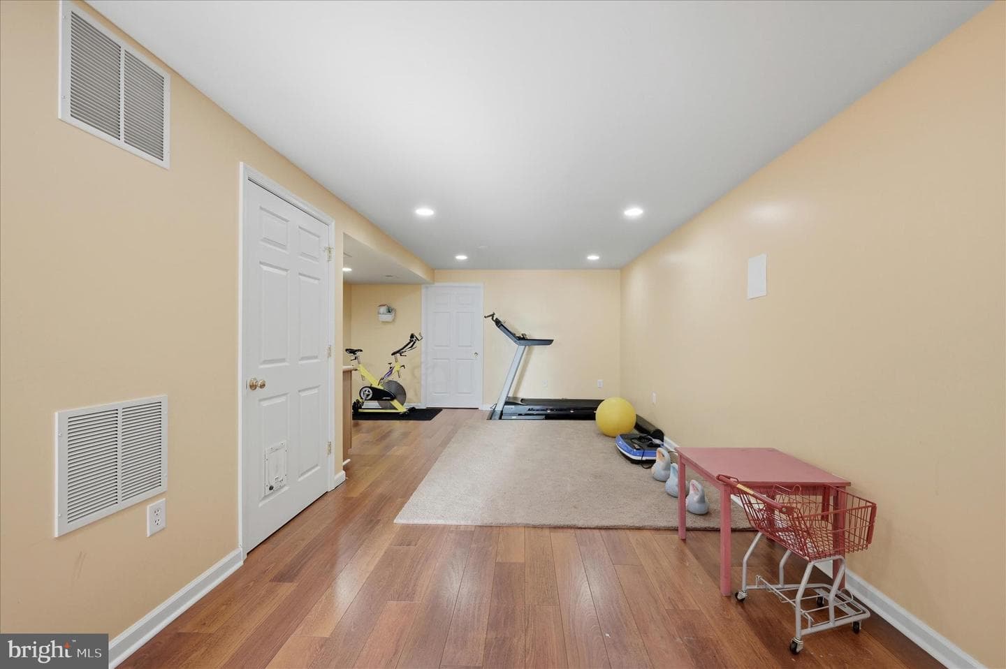 220 Hermitage Boulevard photo 60