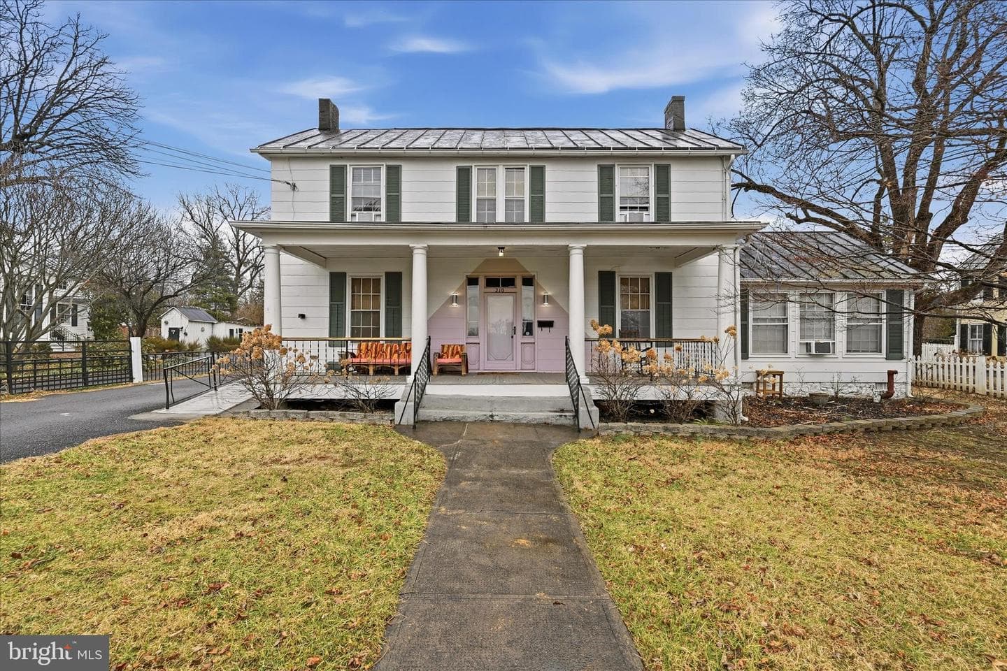 210 W Main Street photo 3