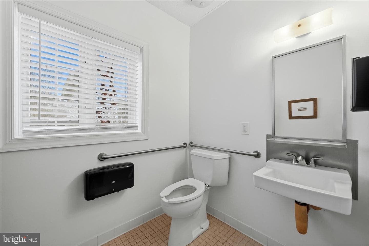210 W Main Street photo 49