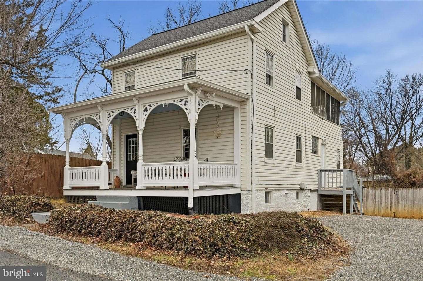 2 W Main Street