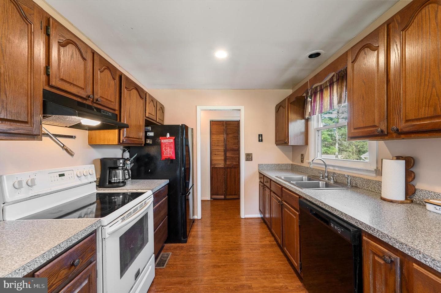 6521 Howellsville Road photo 11