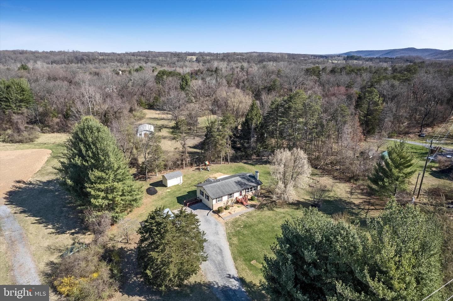 6521 Howellsville Road photo 40