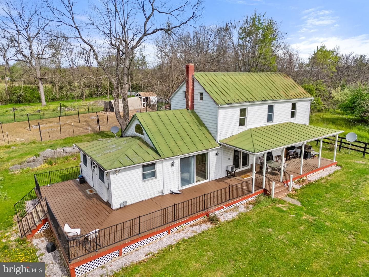 420 Russell Road, Berryville
