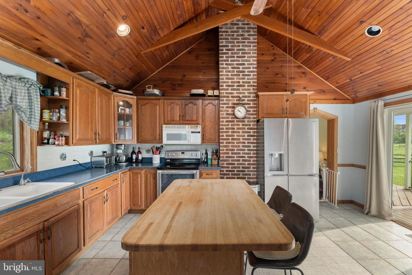 420 Russell Road photo 29